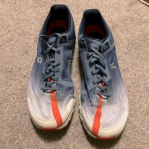 Cloud Flow running shoe